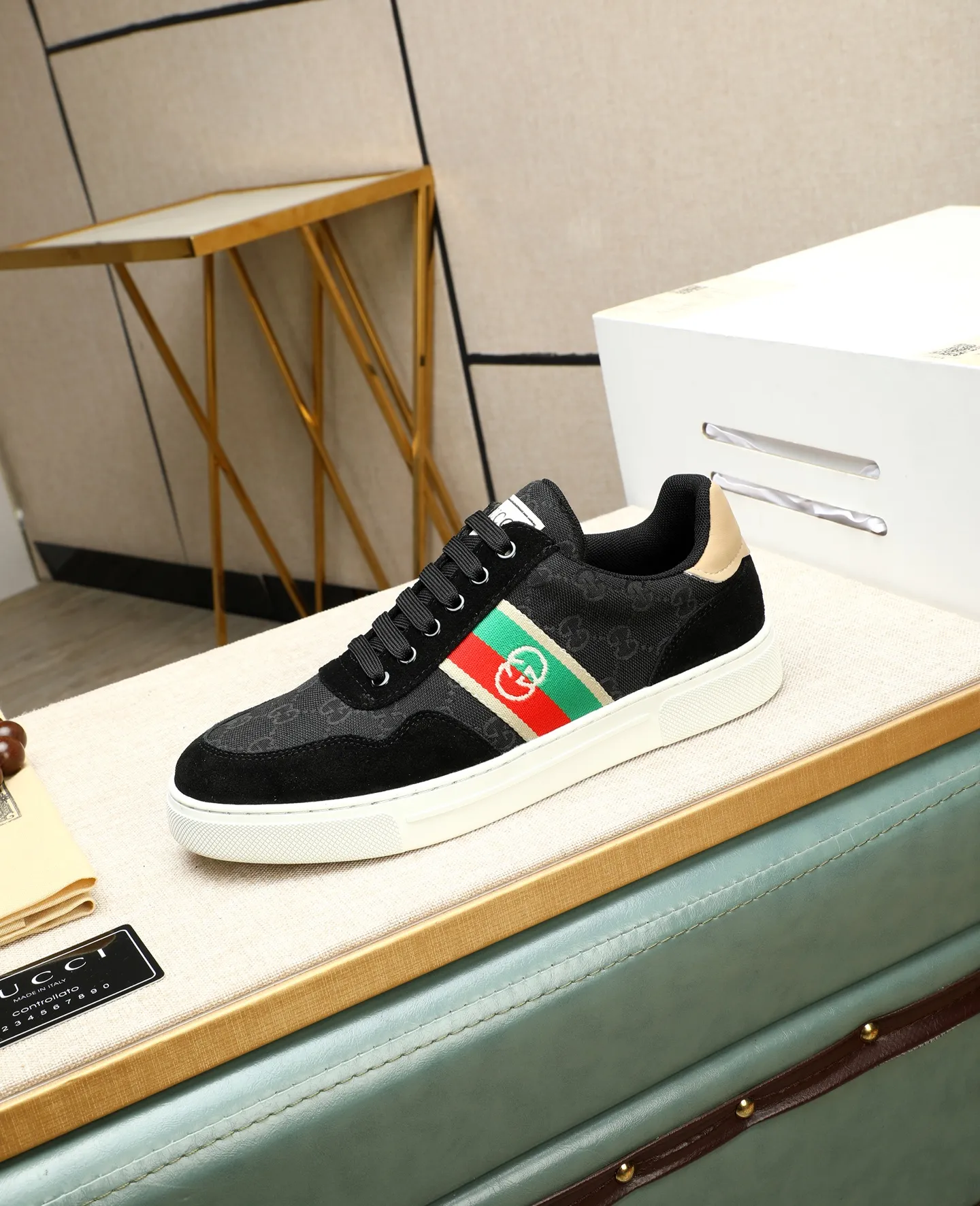 Men's men's shoes 💰440 GUCCI🔍🔍The latest model is on sale at the same time at the counter. Original calfskin imported from Italy, genuine leather lining, (high-end, noble, and classy) with exquisite workmanship. Sole: Original sole provided by the original factory, ⚠Exclusive double-layer movable molded sole super comfortable⚠, real shot 🎬The real thing is better🔍🔍"High quality·Follow the order" Code number 38-44